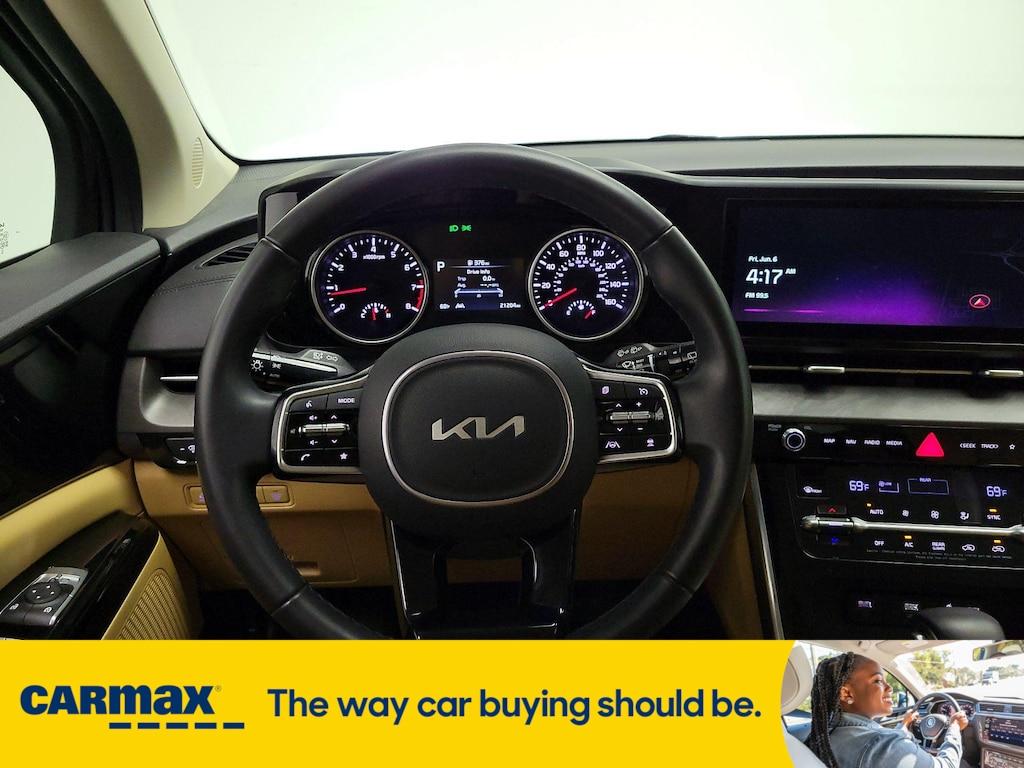 used 2024 Kia Carnival car, priced at $37,998