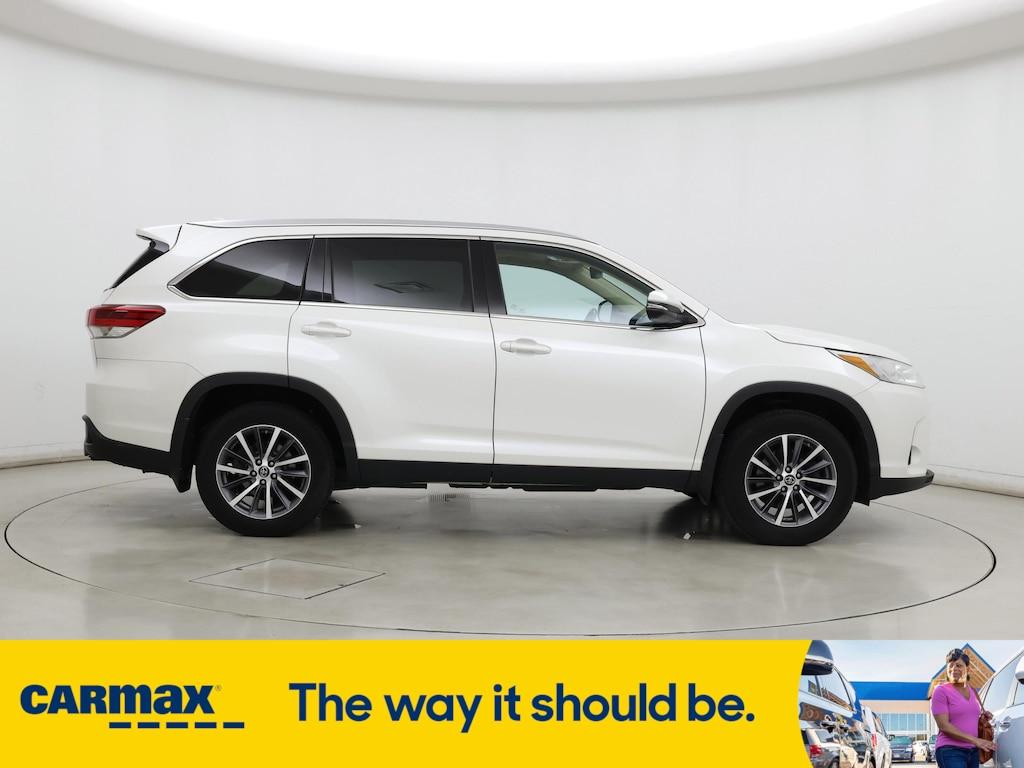 used 2019 Toyota Highlander car, priced at $27,998