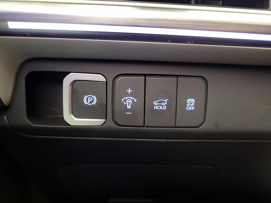 used 2024 Hyundai Santa Fe car, priced at $33,998