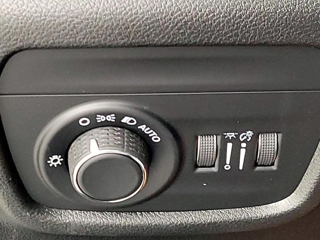 used 2023 Jeep Grand Cherokee car, priced at $34,998
