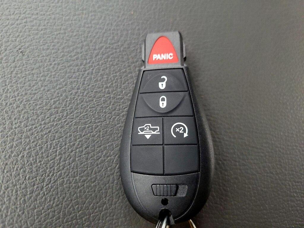 used 2020 Ram 1500 Classic car, priced at $30,998