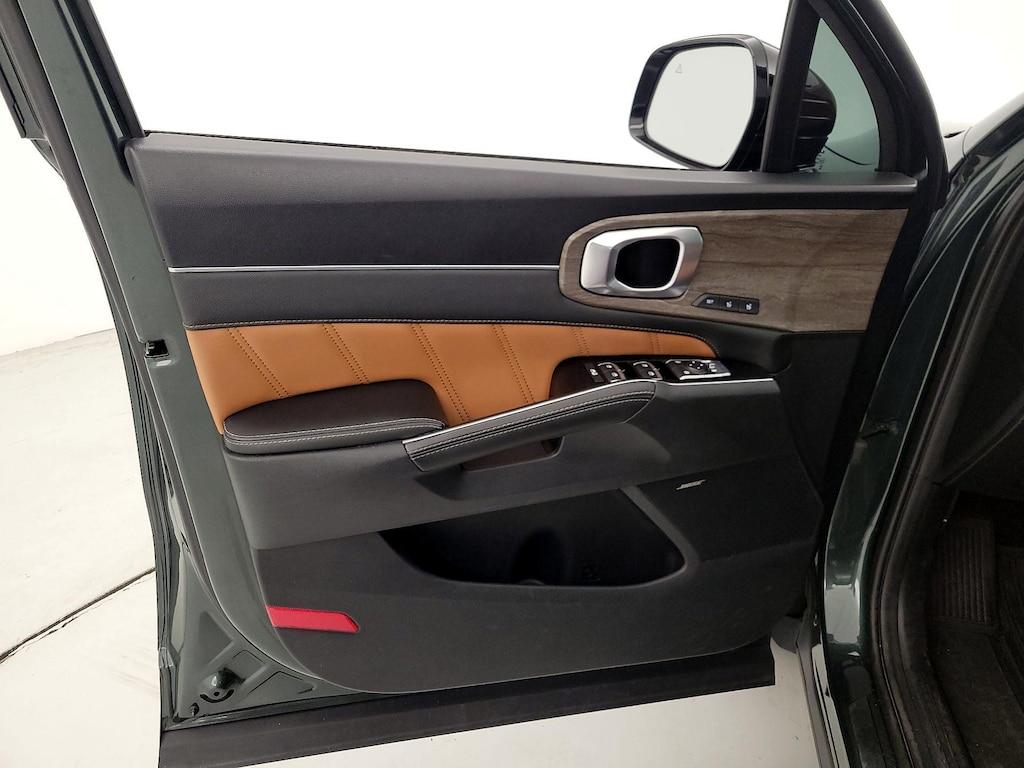 used 2022 Kia Sorento car, priced at $32,998