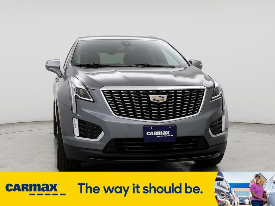 used 2022 Cadillac XT5 car, priced at $27,998