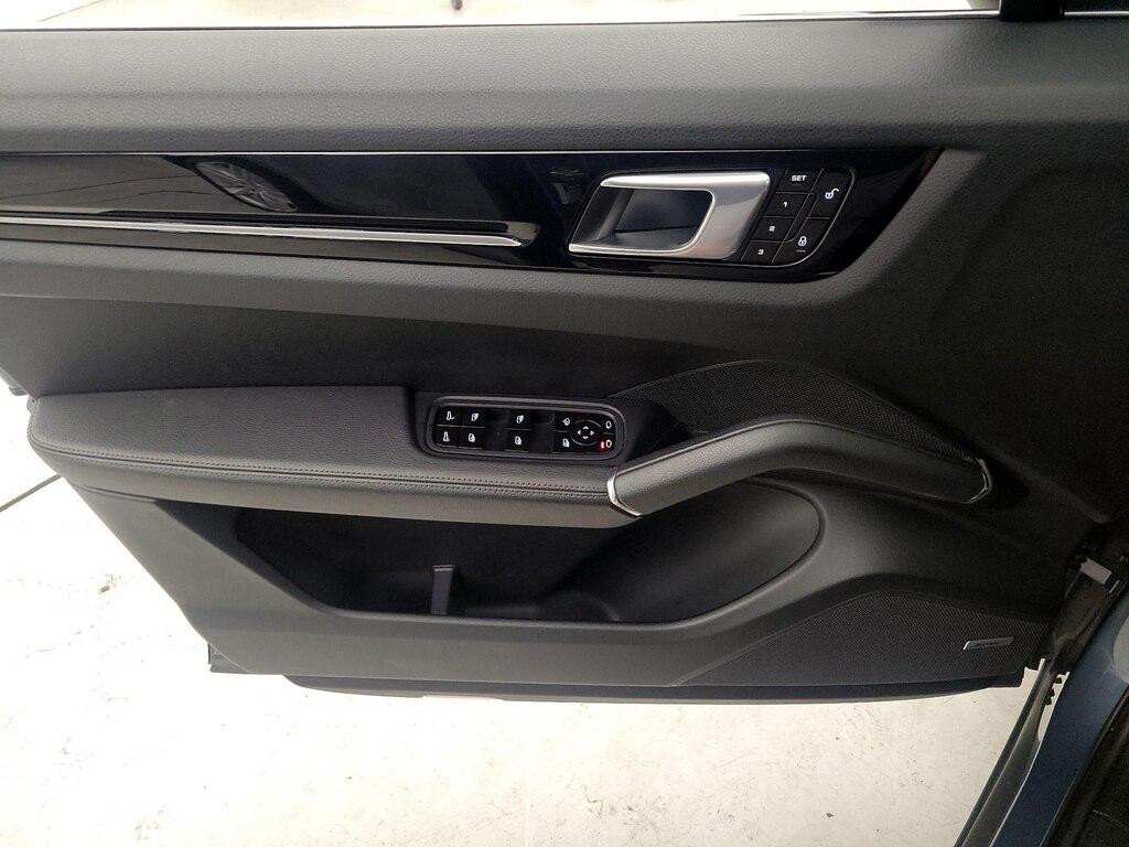used 2019 Porsche Cayenne car, priced at $38,998