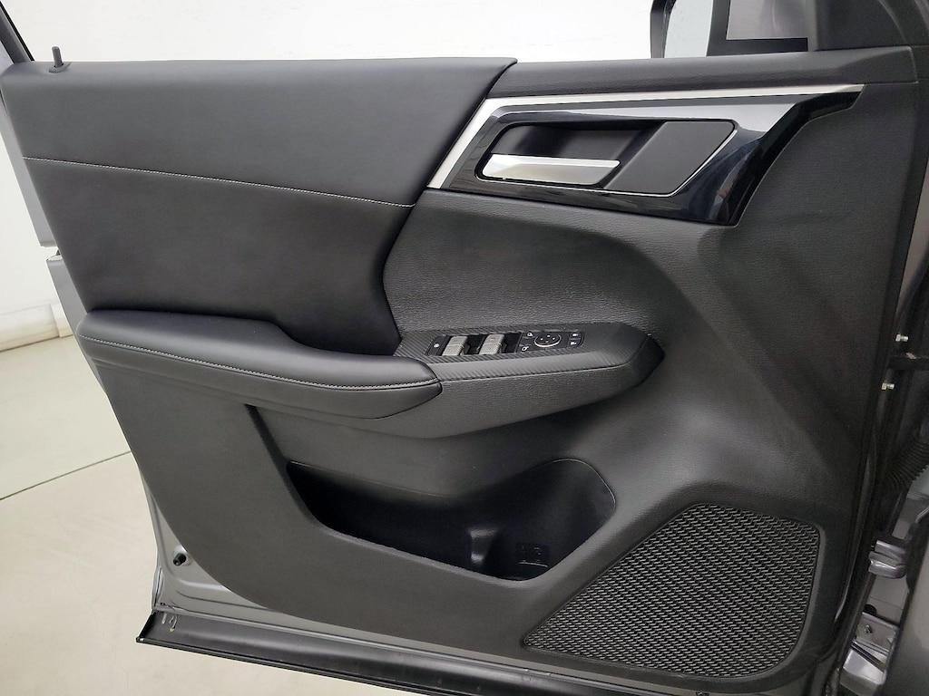 used 2022 Mitsubishi Outlander car, priced at $25,998