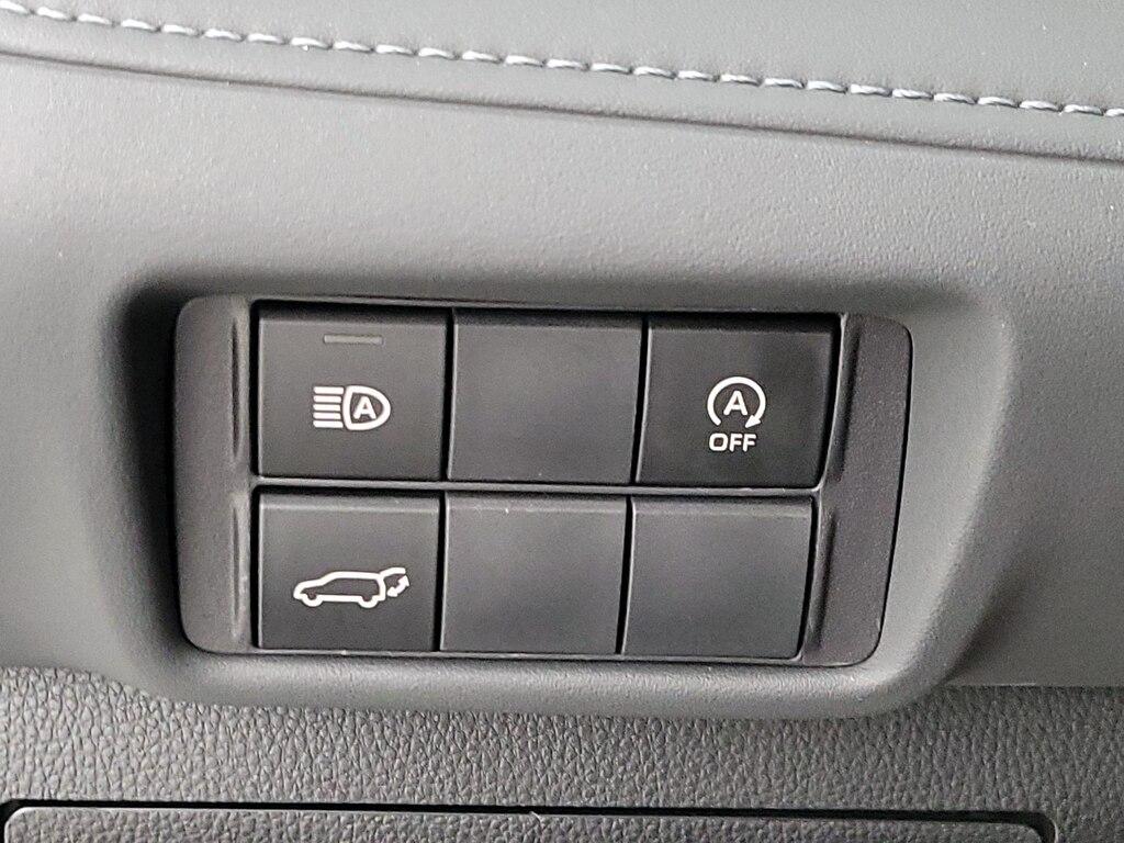 used 2023 Toyota Highlander car, priced at $41,998