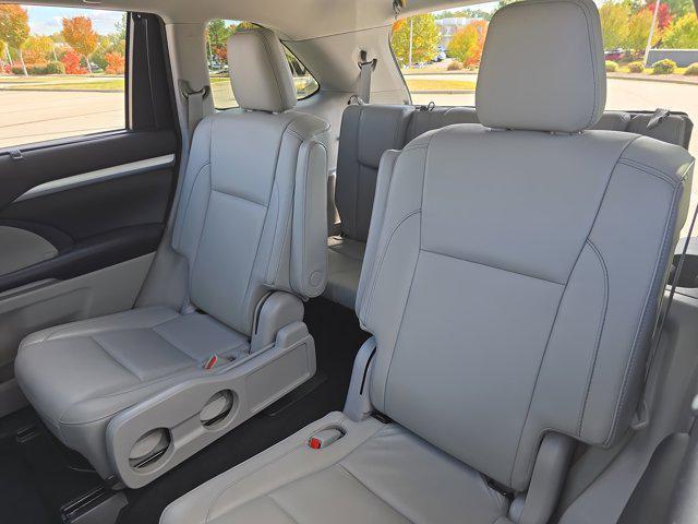 used 2018 Toyota Highlander car, priced at $19,988