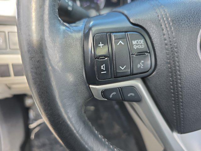 used 2018 Toyota Highlander car, priced at $19,988