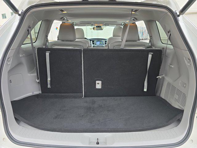 used 2018 Toyota Highlander car, priced at $18,425