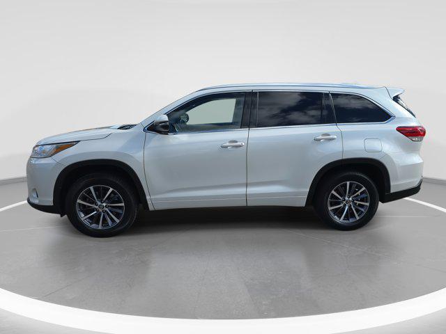used 2018 Toyota Highlander car, priced at $19,988