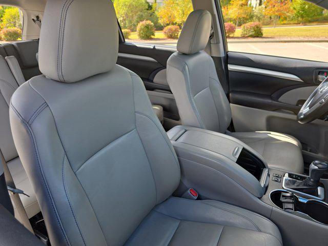 used 2018 Toyota Highlander car, priced at $19,988