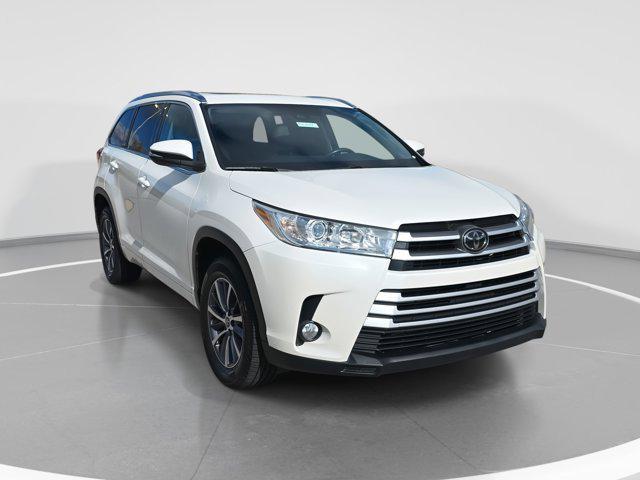 used 2018 Toyota Highlander car, priced at $19,988