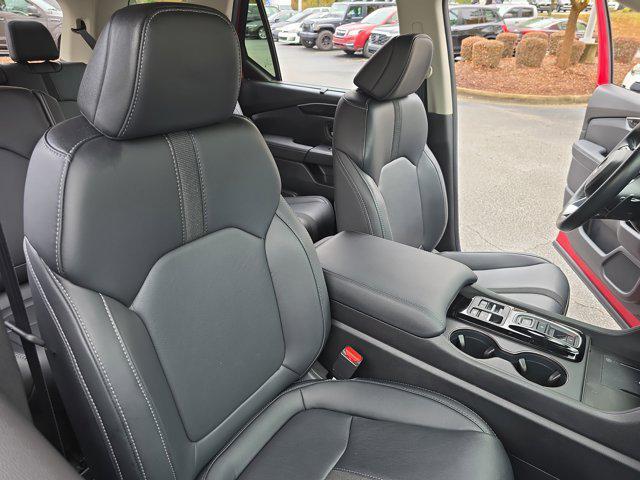 used 2024 Honda Pilot car, priced at $37,196