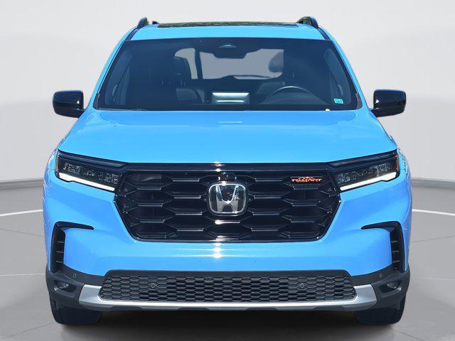 used 2025 Honda Pilot car, priced at $46,661