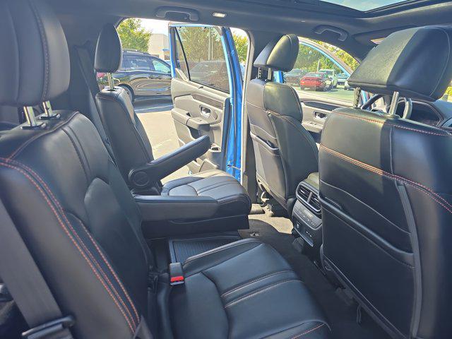 used 2025 Honda Pilot car, priced at $46,661