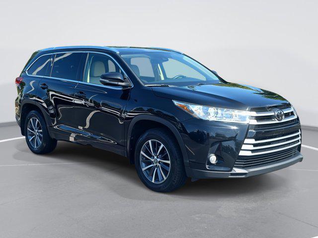used 2017 Toyota Highlander car, priced at $22,088