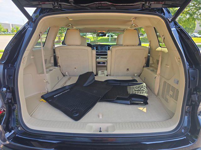 used 2017 Toyota Highlander car, priced at $22,088