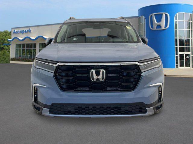 new 2025 Honda Pilot car, priced at $54,985