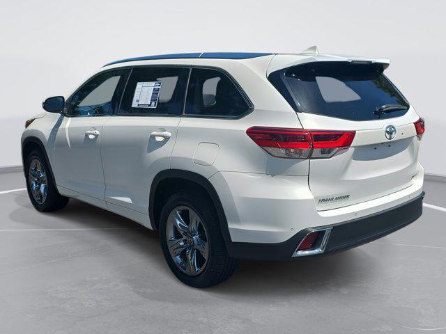 used 2017 Toyota Highlander car, priced at $20,958