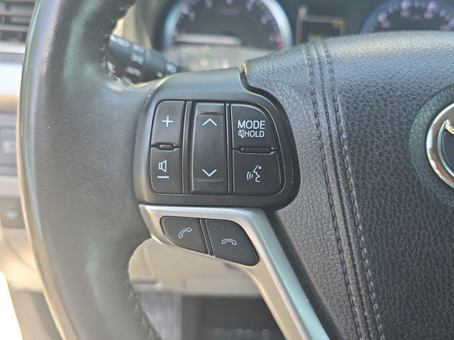 used 2017 Toyota Highlander car, priced at $20,958