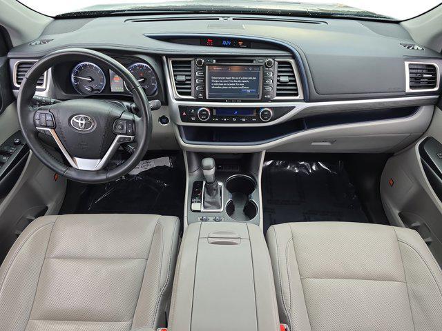 used 2019 Toyota Highlander car, priced at $31,026