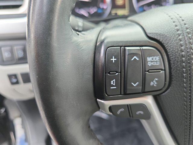 used 2019 Toyota Highlander car, priced at $31,026