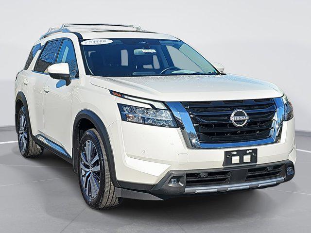 used 2022 Nissan Pathfinder car, priced at $32,788