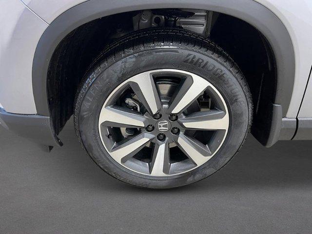 new 2025 Honda Pilot car, priced at $51,095