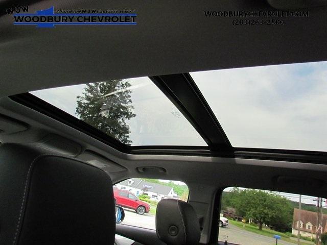 new 2025 Chevrolet Blazer car