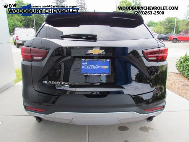 new 2025 Chevrolet Blazer car