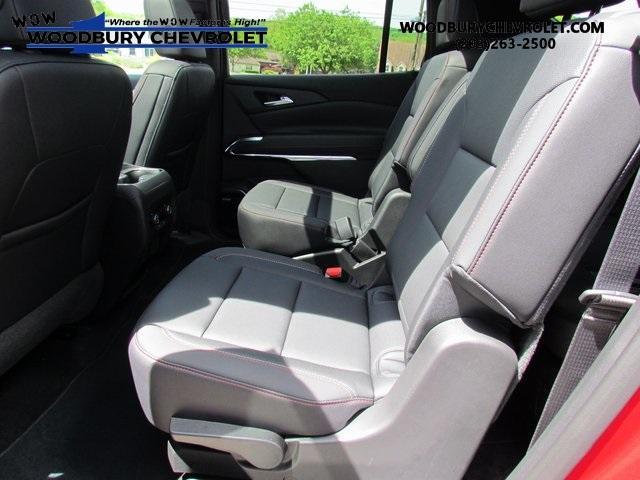 new 2025 Chevrolet Traverse car