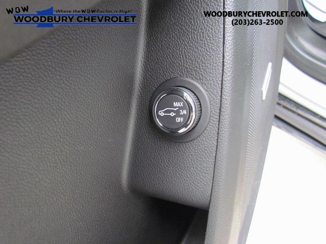 used 2023 Chevrolet Traverse car, priced at $36,900