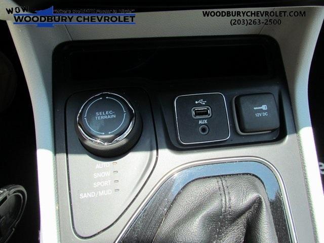 used 2019 Jeep Cherokee car, priced at $18,490