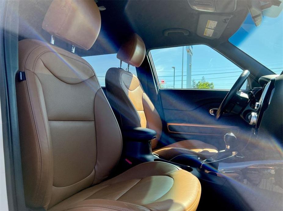 used 2015 Kia Soul car, priced at $13,233