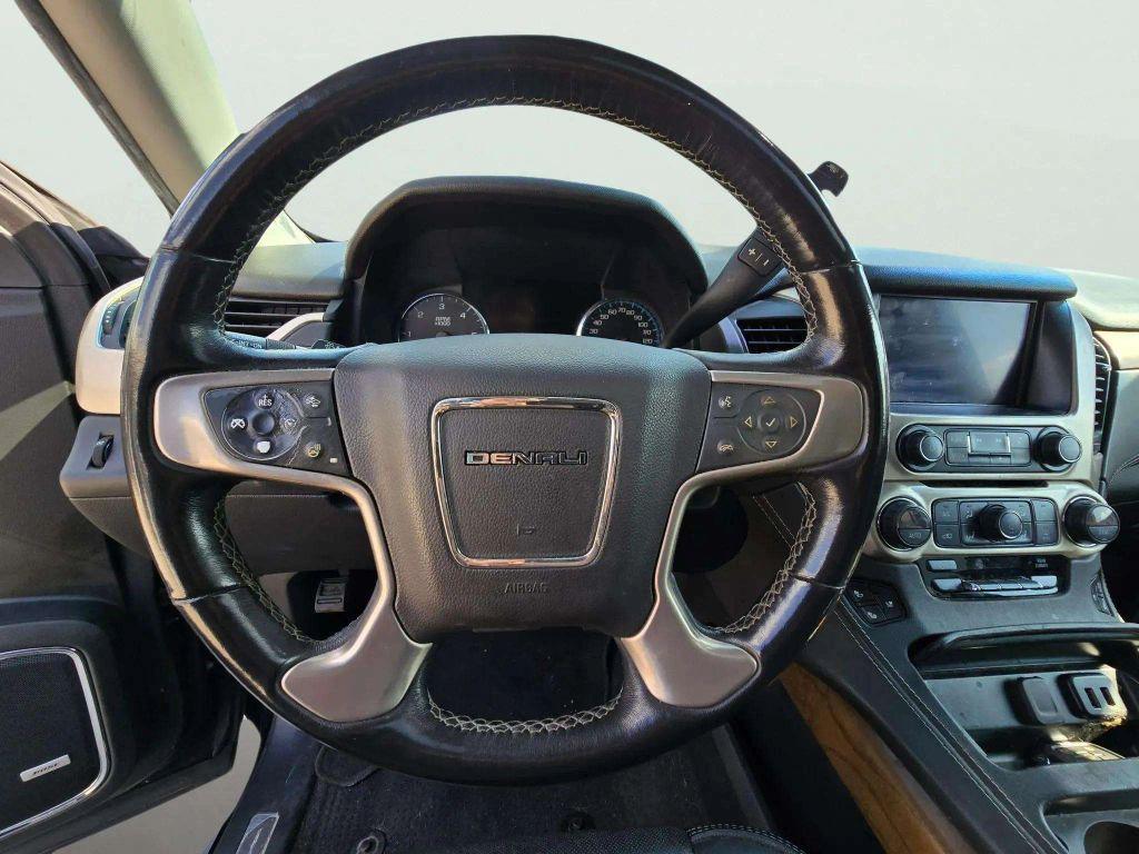used 2019 GMC Yukon XL car, priced at $27,195