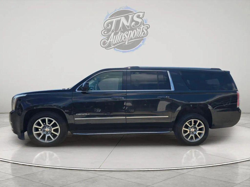 used 2019 GMC Yukon XL car, priced at $27,195