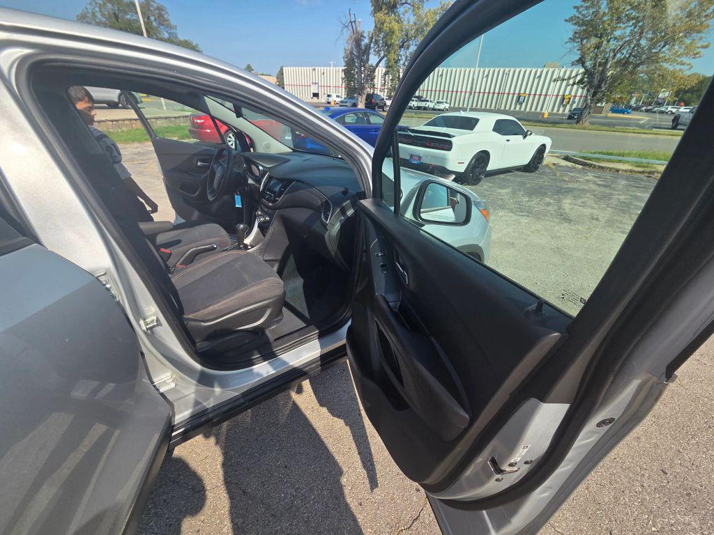 used 2020 Chevrolet Trax car, priced at $11,995