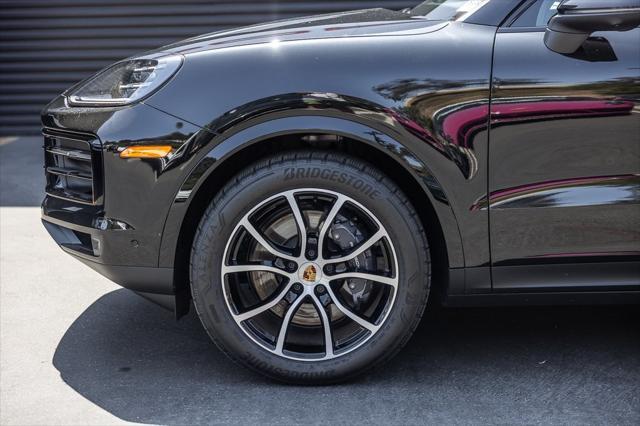 used 2025 Porsche Cayenne car, priced at $91,998
