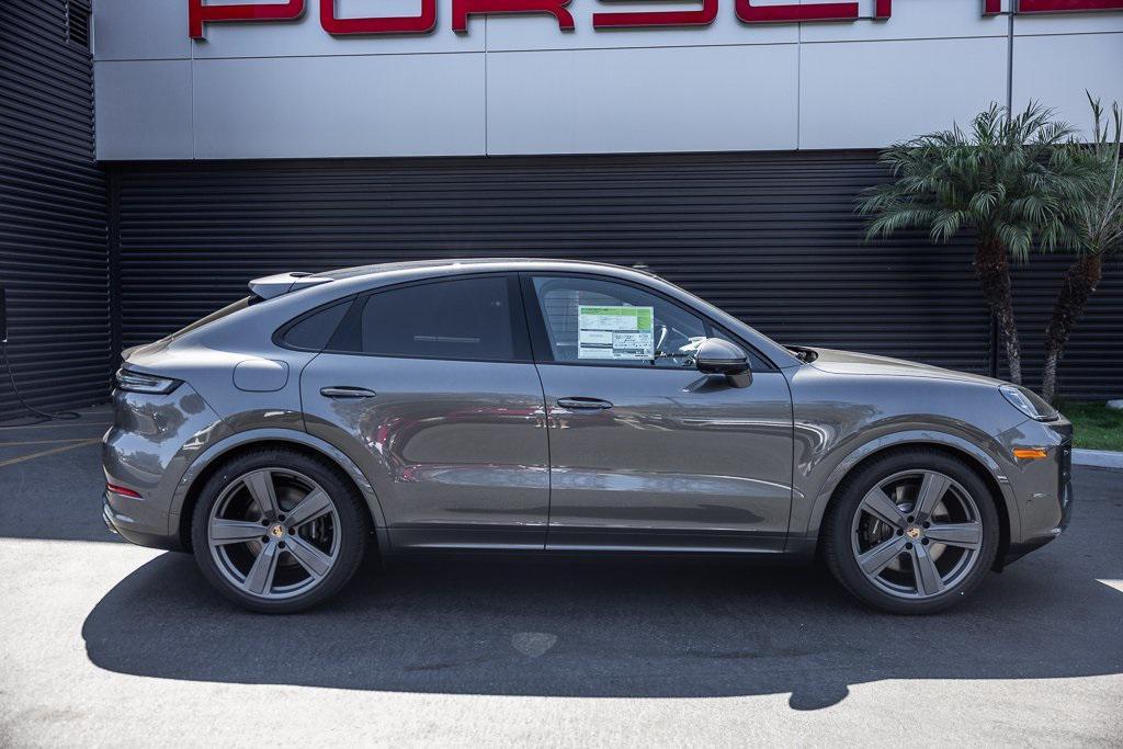 new 2025 Porsche Cayenne car, priced at $156,565