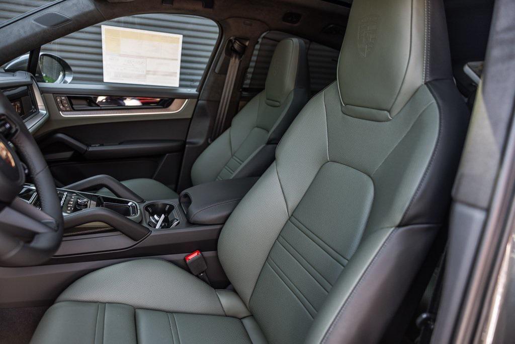 new 2025 Porsche Cayenne car, priced at $156,565