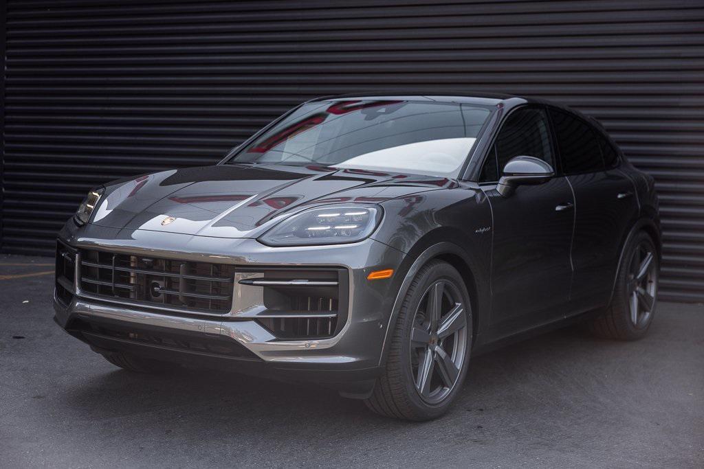 new 2025 Porsche Cayenne car, priced at $156,565