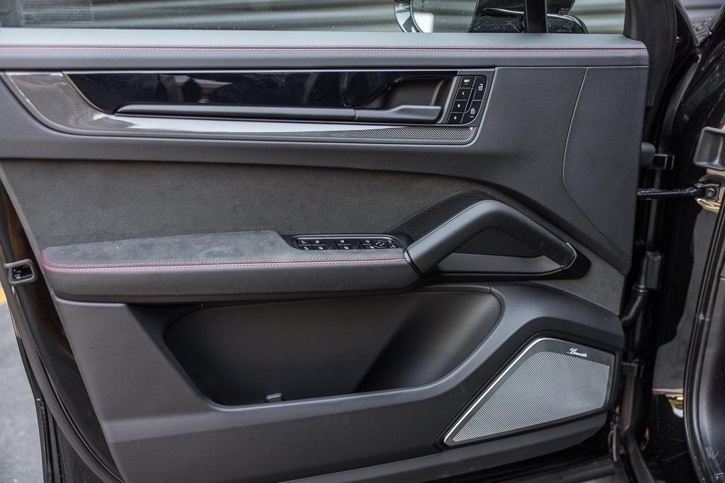 new 2025 Porsche Cayenne car, priced at $169,305