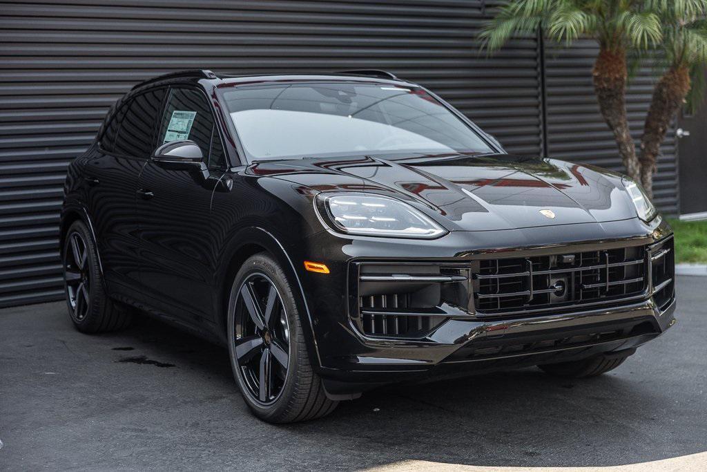 new 2025 Porsche Cayenne car, priced at $169,305
