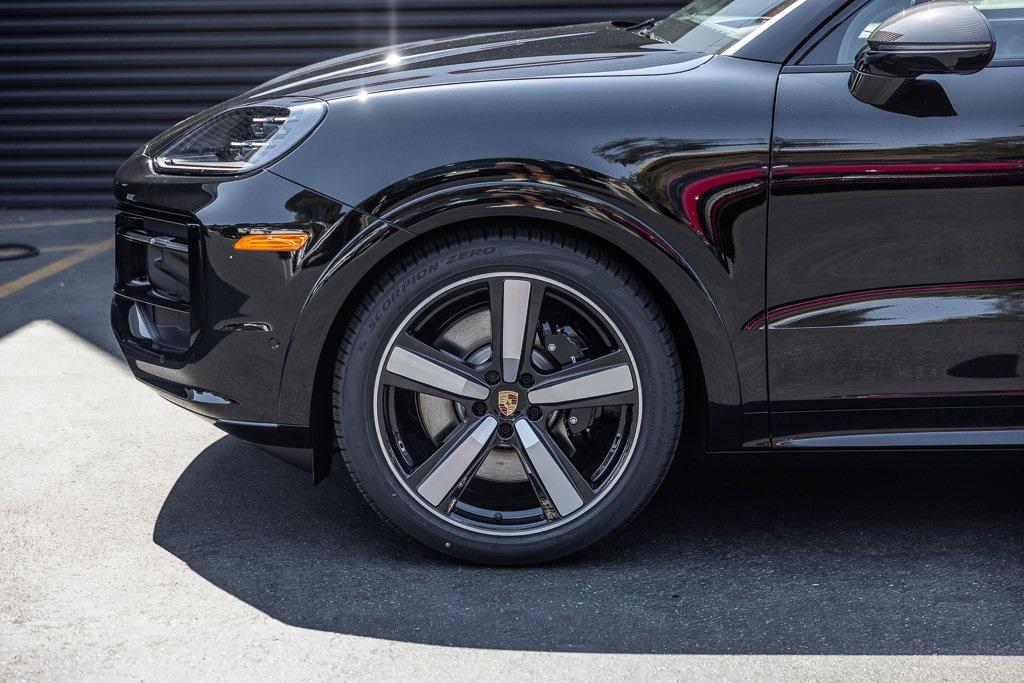 new 2025 Porsche Cayenne car, priced at $169,305