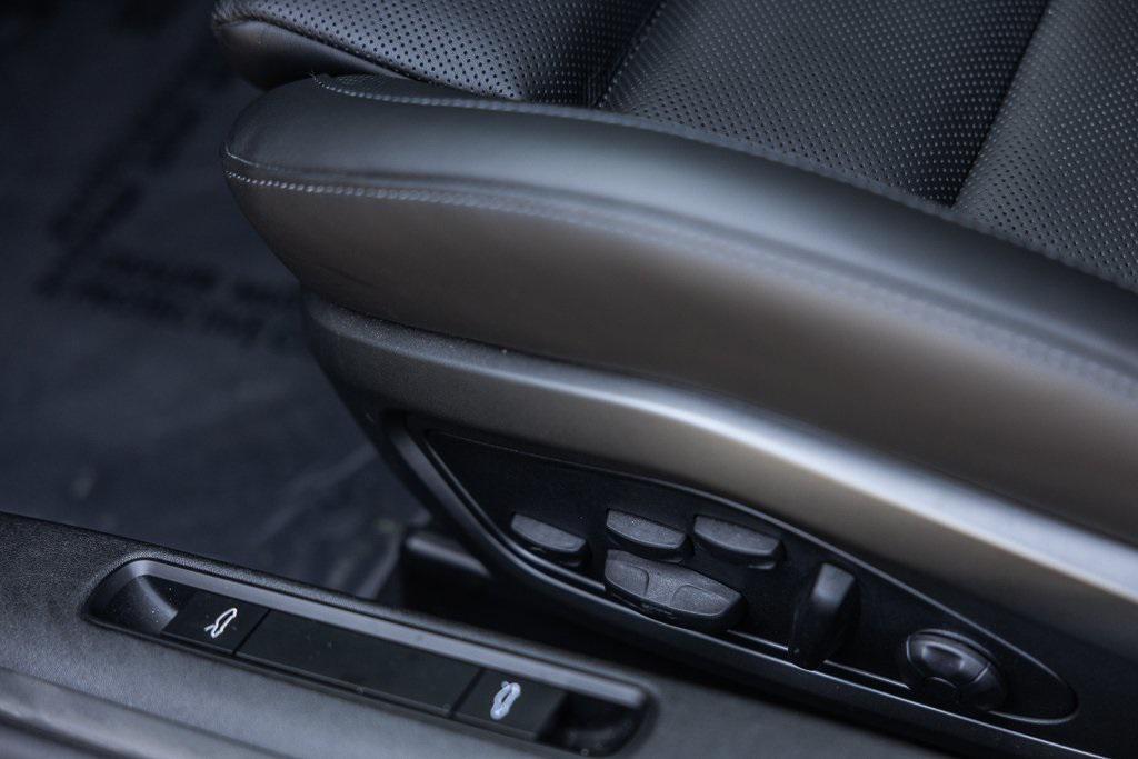 used 2023 Porsche 911 car, priced at $271,998