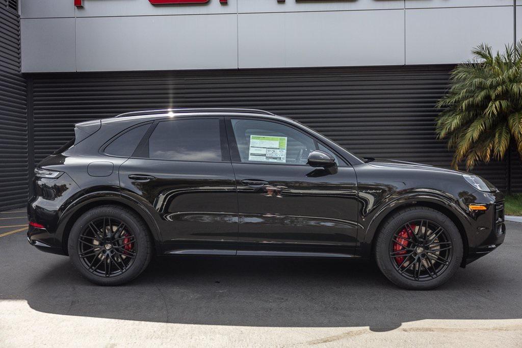 new 2025 Porsche Cayenne car, priced at $195,995