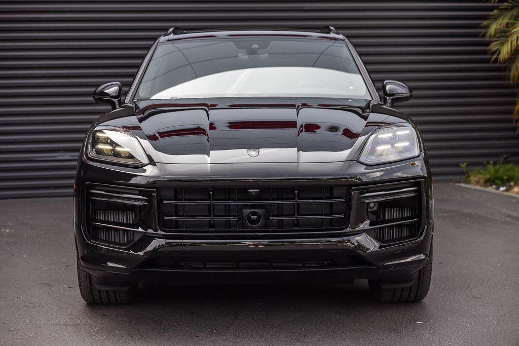new 2025 Porsche Cayenne car, priced at $195,995