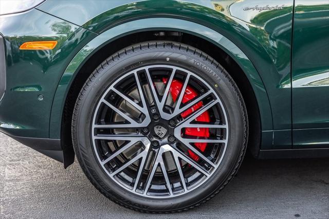 used 2025 Porsche Cayenne E-Hybrid car, priced at $189,998