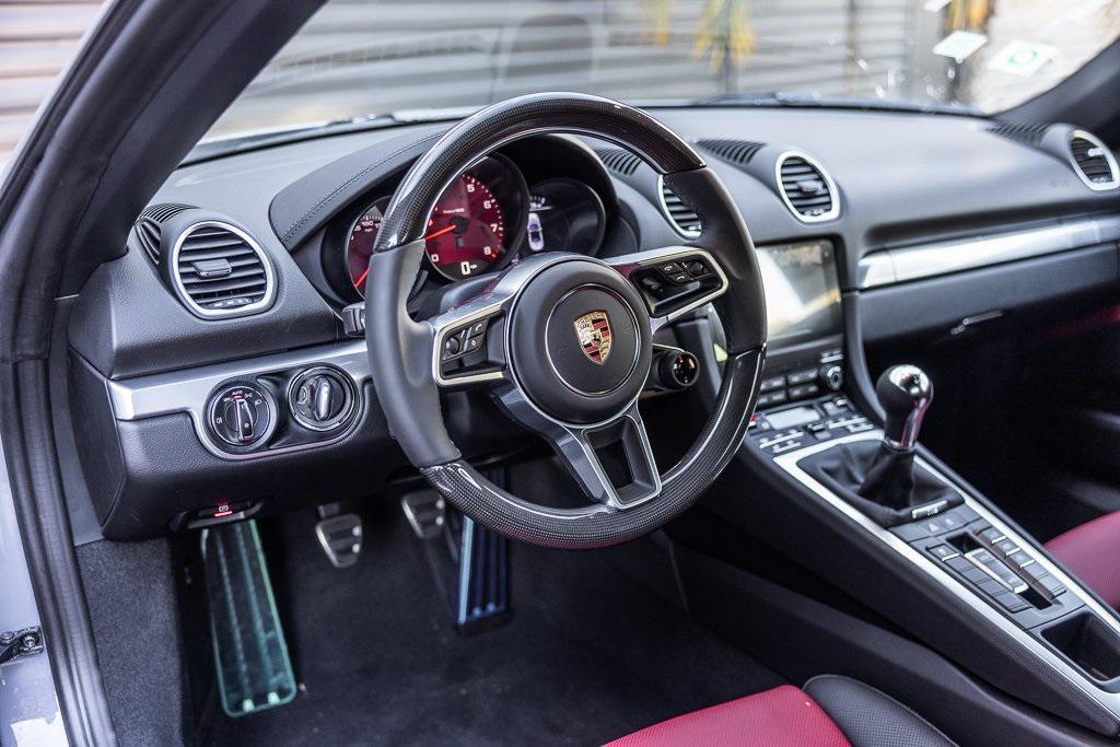 new 2025 Porsche 718 Boxster car, priced at $107,025
