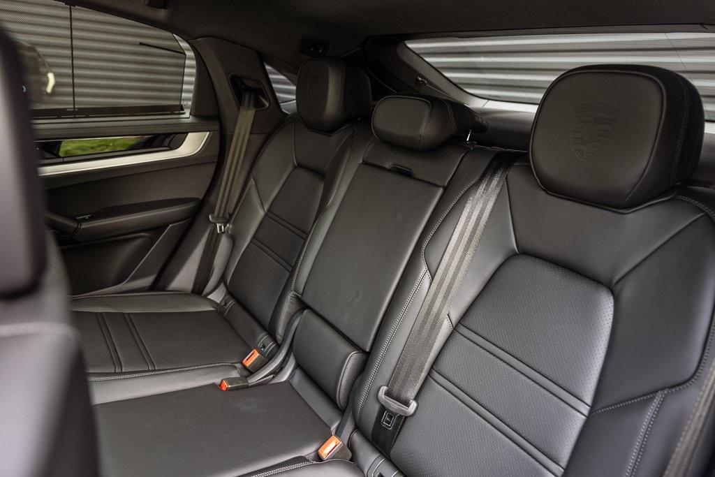 new 2025 Porsche Cayenne car, priced at $112,895